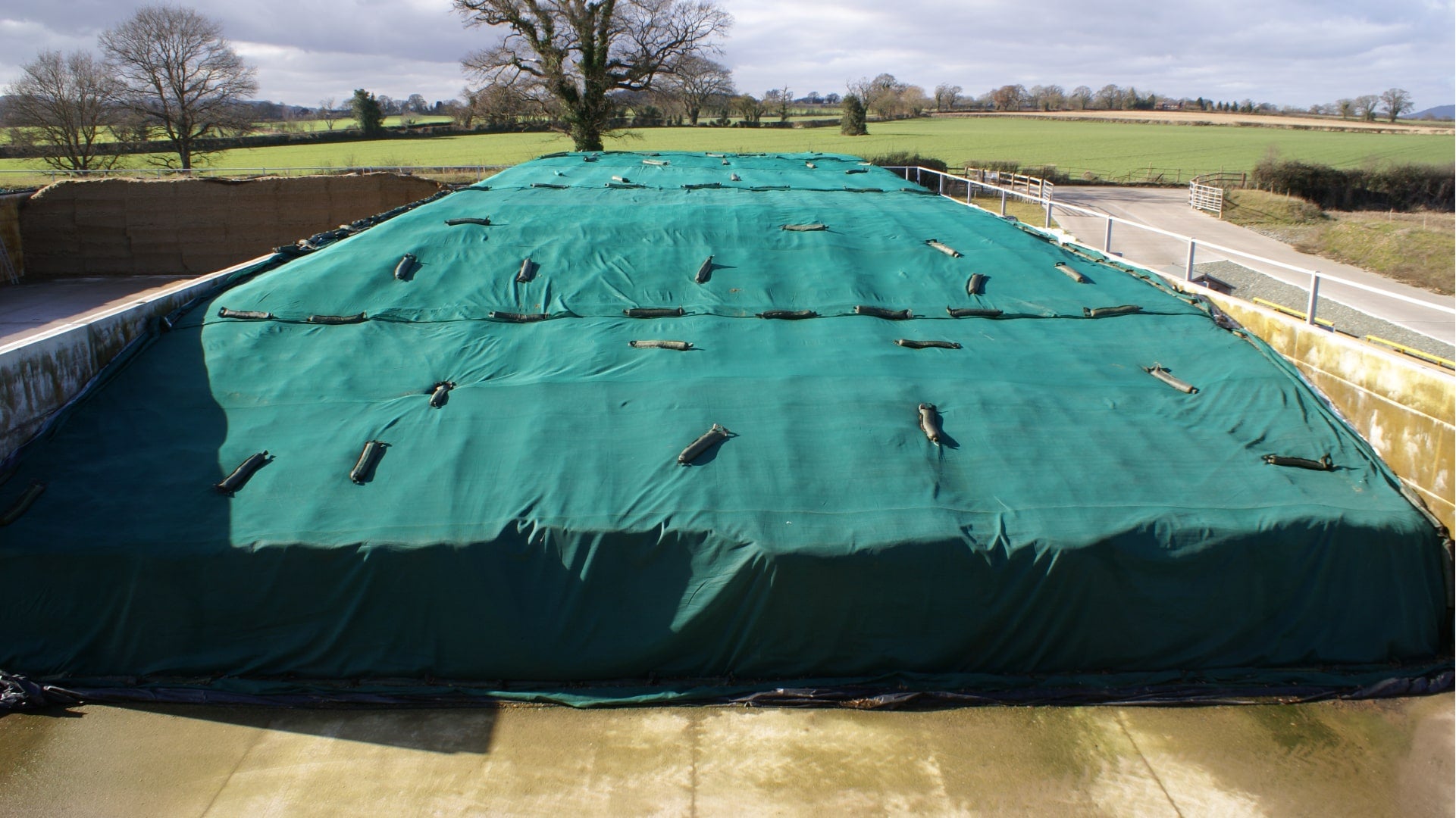 Heavy Duty Silage Covers - Black Polyethylene Farm Silo Covers 14' To 24' Sizes